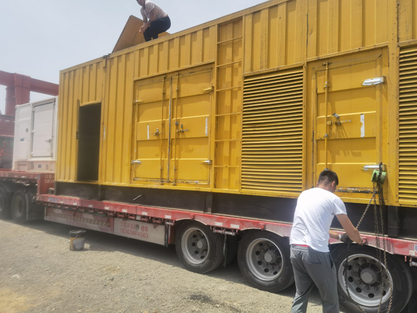 临安除了负载情况和发动机维护，还有哪些因素会影响 200kw 柴油发电机的油耗？
