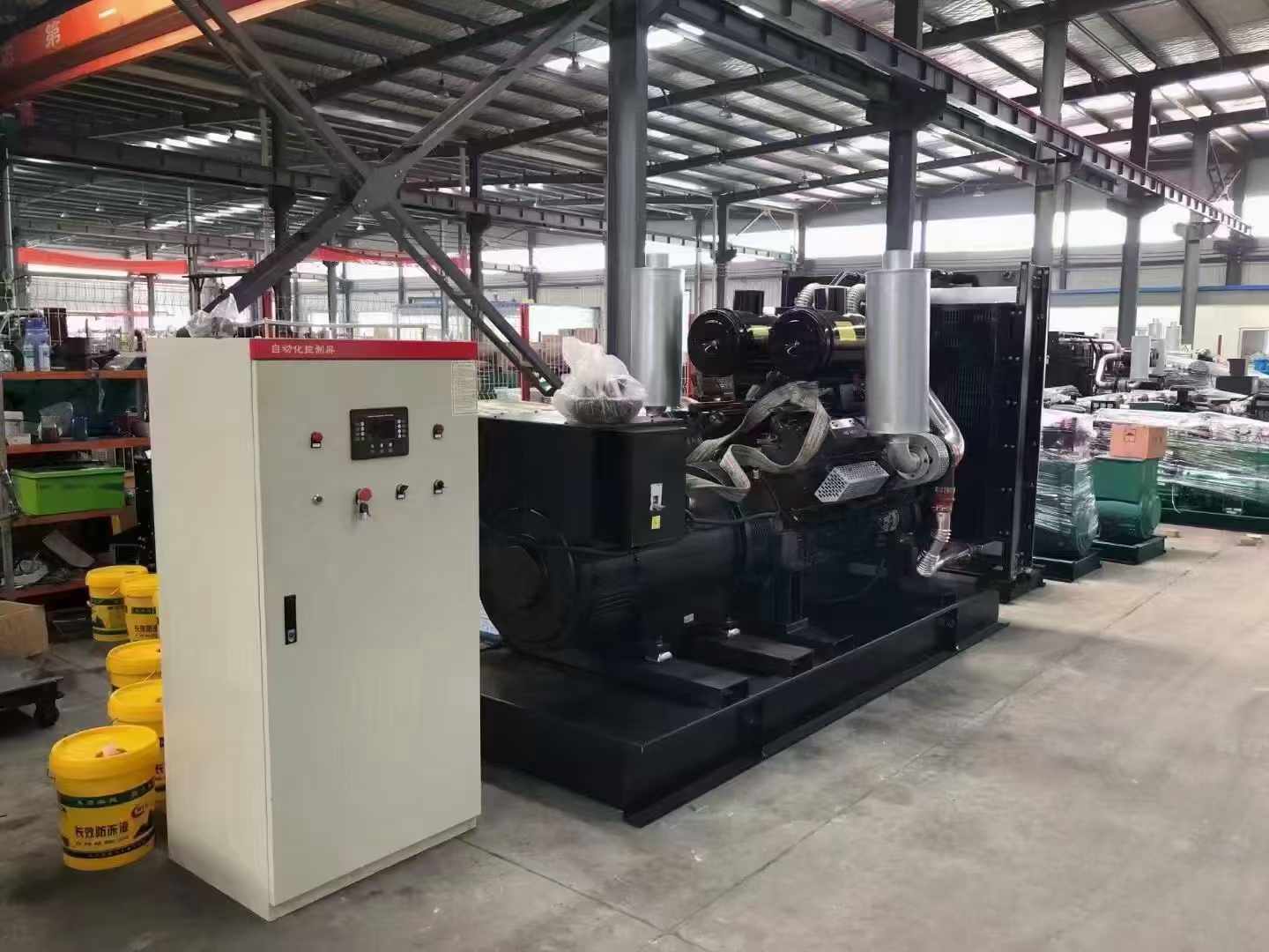 临安柴油发电机运行时的噪音和振动水平如何？