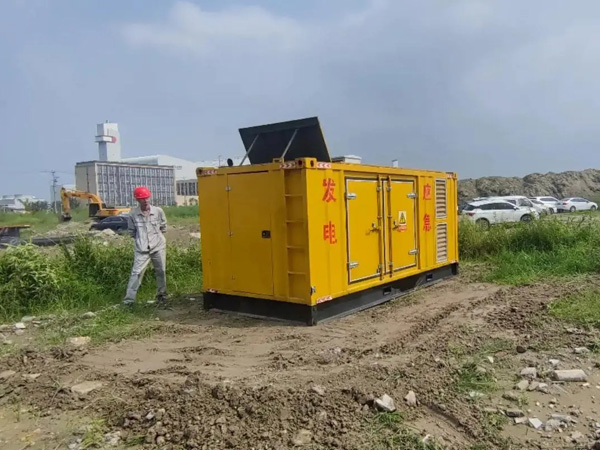 临安冬季低温环境下，发电机组启动电瓶的容量需求是否会增加？